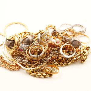 大量の貴金属